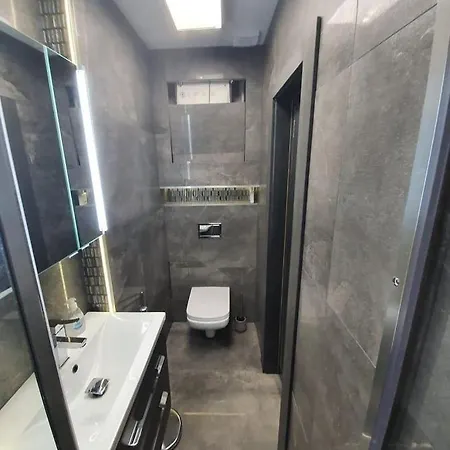 Monar Center Free Parking Koszyce