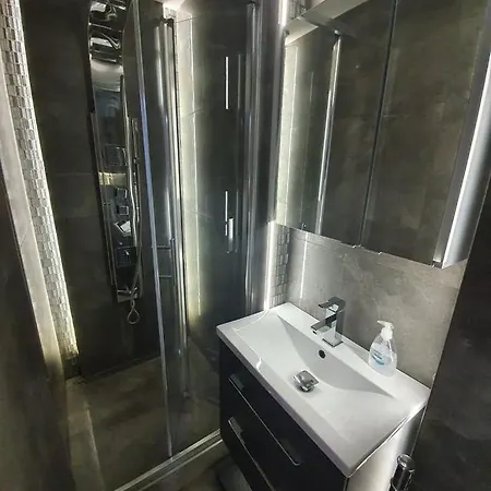 Monar Center Free Parking